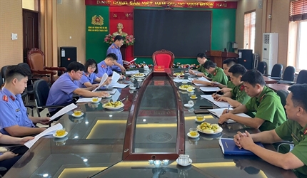 Viện KSND huyện Thạch Thất tiến hành kiểm sát trực tiếp việc giải quyết...